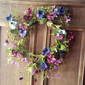 Spring Pansy Wreath